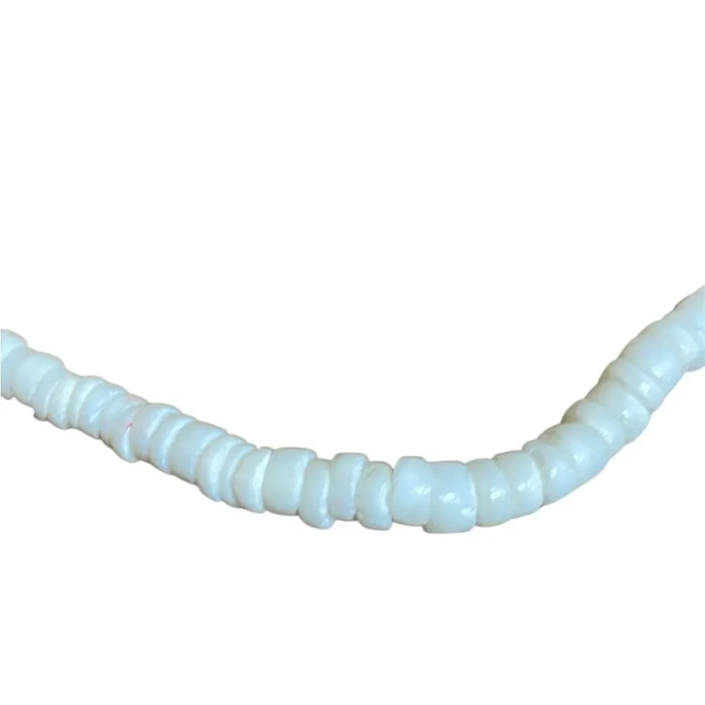 Y2K Vintage Puka Shell Necklace White Unisex 18”